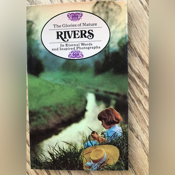 2 Inspirational Words/Photos Books - Picture 4 of 8